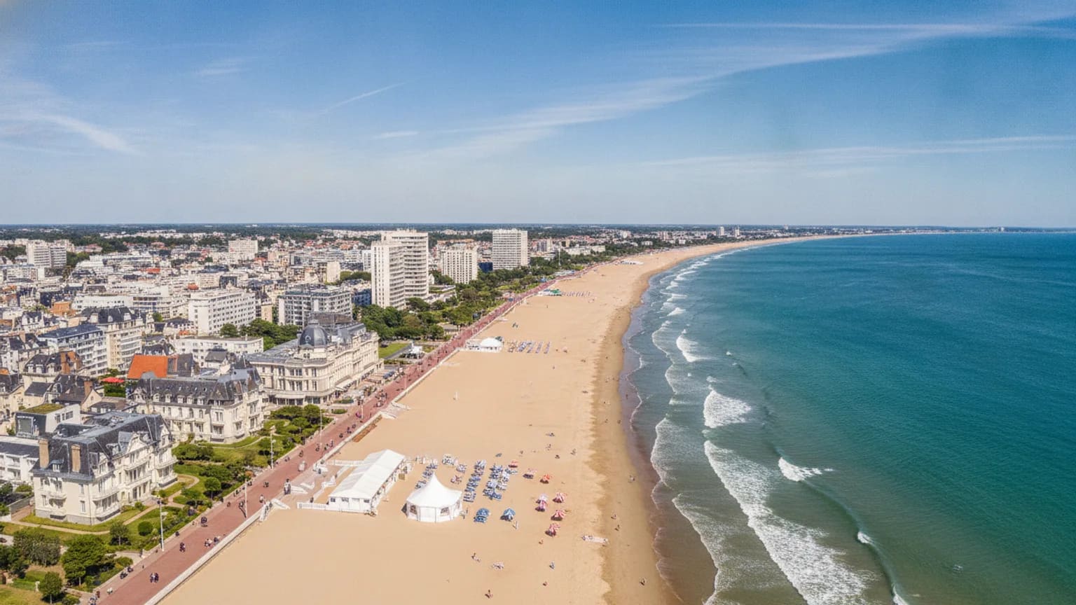 La Baule-Escoublac, France — coworking & meeting rooms