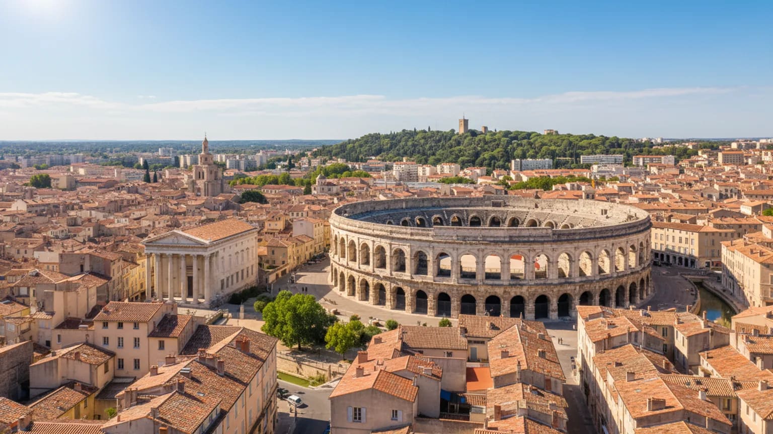 Vue panoramique de Nîmes